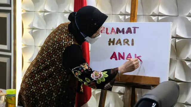 Menteri Sosial (Mensos) Tri Rismaharini