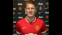 Manchester United rekrut Bastian Schweinsteiger dari Bayern Muenchen pada musim panas 2015 (twitter.com/ManUtd/media)