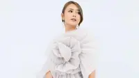 Melihat kecantikan Amanda Manopo dengan gaun malam beraksen bunga di Indonesia Television Awards 2021 (instagram/amandamanopo)