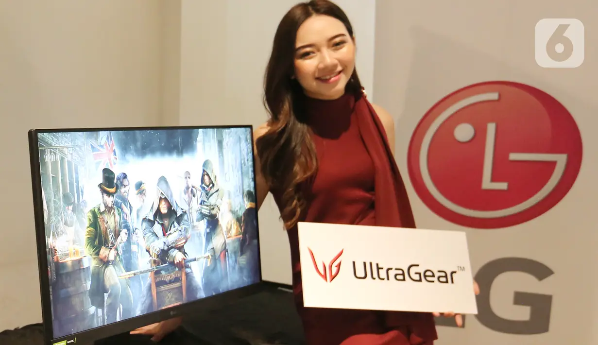 Model berpose di monitor LG UltraGear GP850 di Jakarta, Sabtu (16/10/2021). Monitor gaming ini sudah mendukung teknologi NVIDIA G-SYNC yang bisa meminimalisir tampilan gambar pecah dan tersendat untuk menghasilkan gameplay mulus. (Liputan6.com)