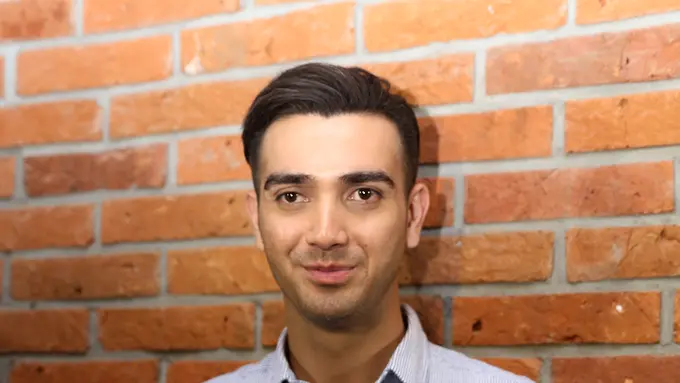 [Bintang] Tantangan Baru Akting Fahri Albar di Film Pesantren Impian