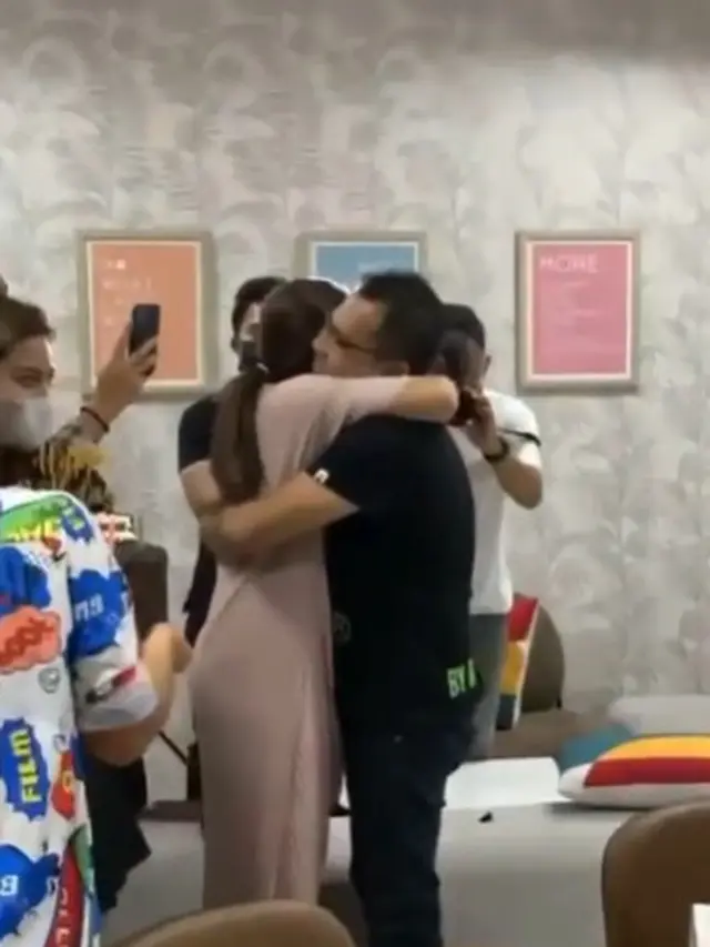 6 Momen Kejutan Ulang Tahun Anang Hermansyah ke-52, Dapat Kado Mewah dari Aurel
