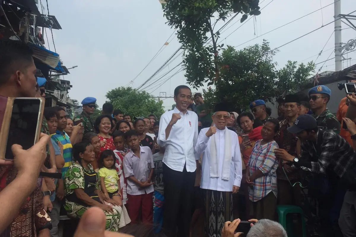 Jokowi dan Ma'ruf Amin menggelar deklarasi kemenangan Pilpres 2019 di Kampung Deret, Johar Baru, Selasa (21/5/2019)