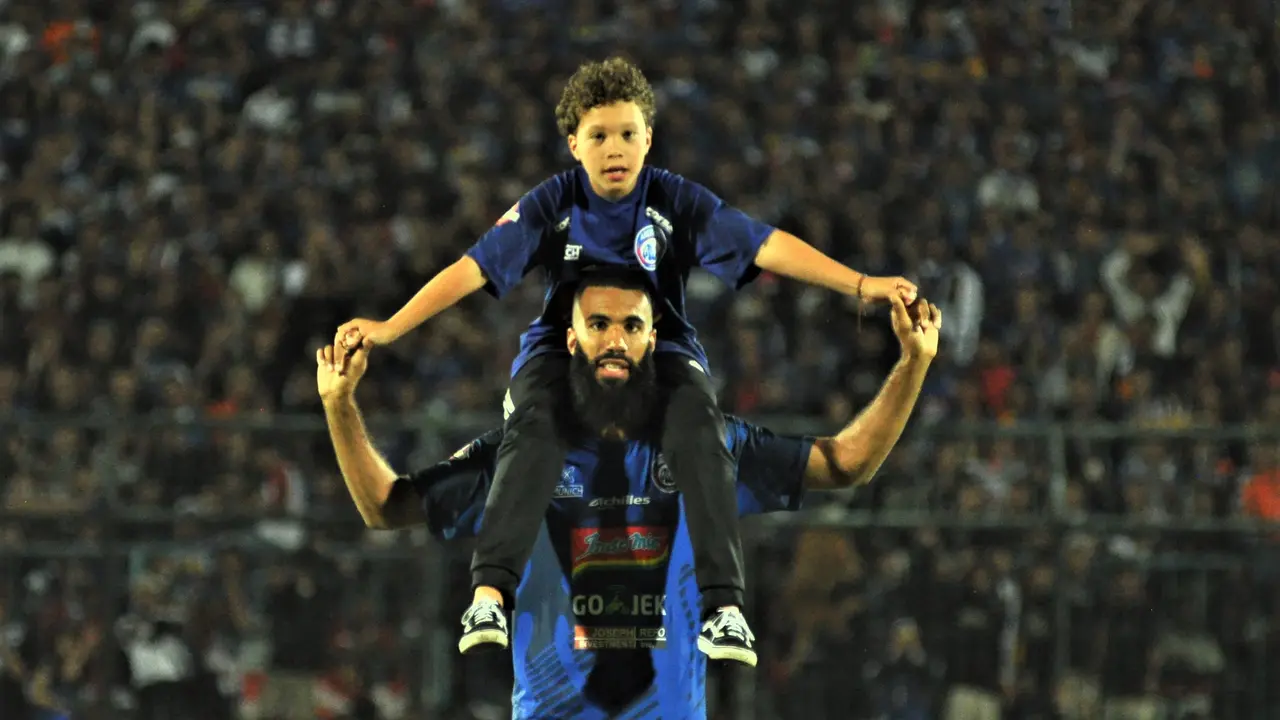 Sylvano Comvalius, Arema FC