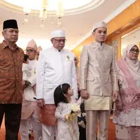 Dalam acara sakral untuk mengucapkan janji suci pernikahan, Ben Kasyafani terlihat gugup. Meski ini bukan yang pertama kalinya, ia mengaku masih deg-degan. (Adrian Putra/Bintang.com)