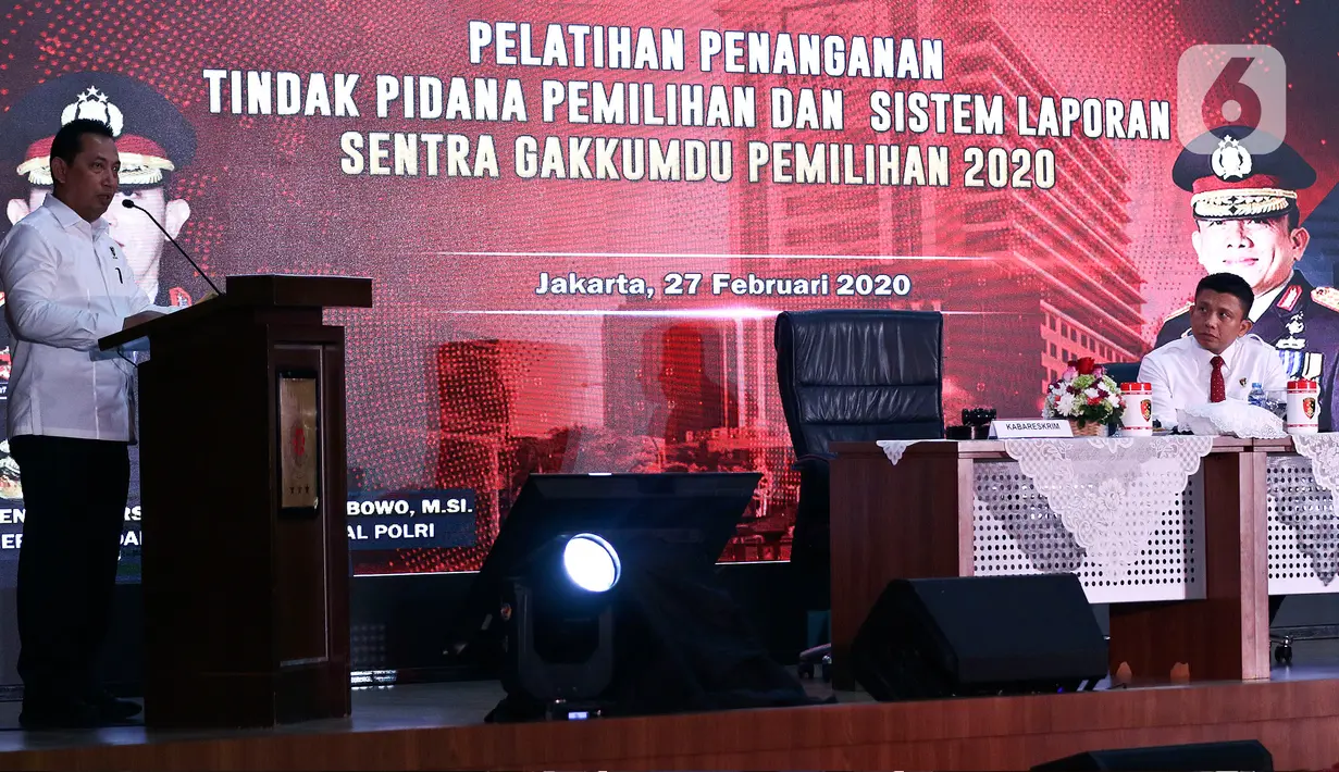 Kabareskrim Komjen Pol Listyo Sigit Prabowo memberi arahan pada penutupan Pelatihan Penanganan Tindak Pidana Pemilihan dan Laporan Sentra Gakumdu Pemilihan 2020, Jakarta, Kamis (27/2/2020). Pengarahan diberikan untuk Dirreskrimum hingga Kasubdit I/Kamneg Polda se-Indonesia (Liputan6.com/Johan Tallo)