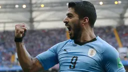 Penyerang Uruguay, Luis Suarez merayakan gol ke gawang Arab Saudi pada pertandingan kedua Grup A Piala Dunia 2018 di Rostov Arena, Rostov-on-Don, Rabu (20/6). Uruguay mengalahkan Arab Saudi 1-0 berkat gol Suarez di babak pertama. (AP/Andrew Medichini)