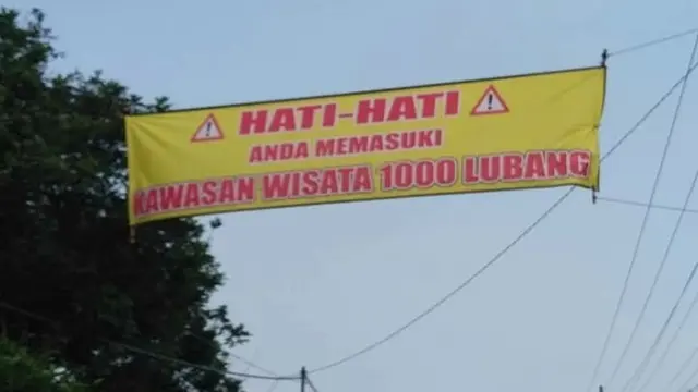 6 Tulisan di Jalan Berlubang Ini Nyeleneh Banget, Kocak