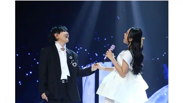 8 Momen Kedekatan Lyodra dan DK iKon di Atas Panggung Ini Bikin Fans Baper