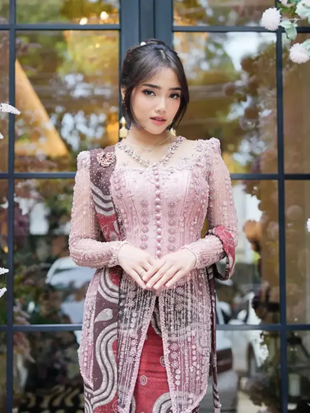 Inspirasi Baju Kondangan Fuji An: