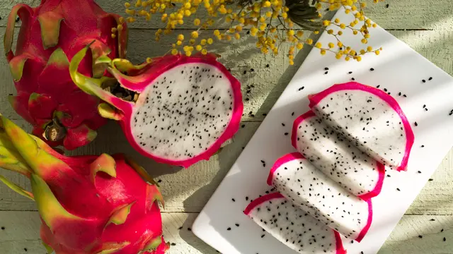 China Temukan Kontaminasi Virus Covid-19 pada Buah Naga Impor Asal Vietnam