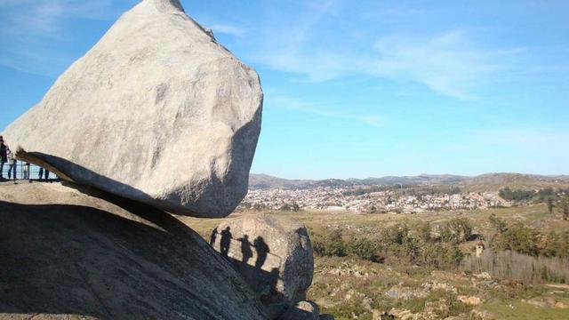 Foto 5 Lokasi yang Anti Gravitasi Ini Bikin Takjub