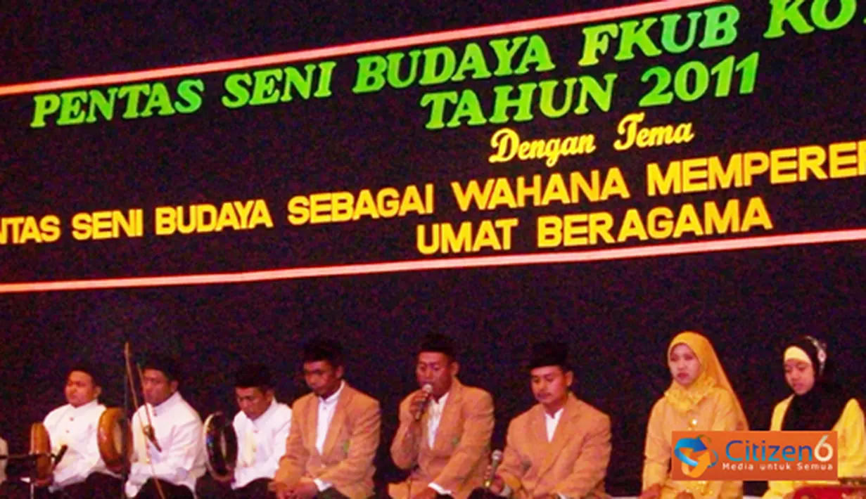 Citizen6, Surabaya: Forum Kerukunan Umat Beragama mengadakan Pentas Seni Surabaya. (Pengirim: Maz Aji Ibnu Manshur)