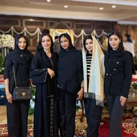 Tujuh Harian Mooryati Soedibyo dihadiri Para Puteri Indonesia. [Instagram]