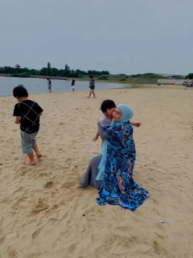 April Jasmine, istri Ustaz Solmed (Instagram/apriljasmine85)