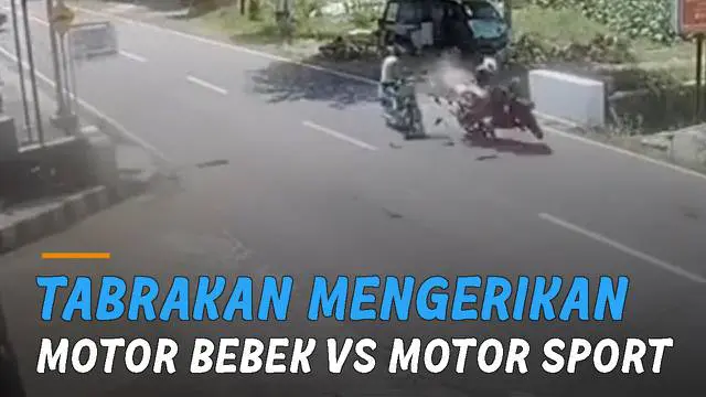 Kecelakaan mengerikan di Temanggung, Jawa Tengah terekam CCTV (20/8/2021).