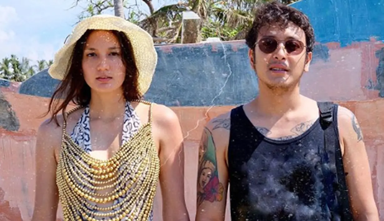 Potret Nadine Chandrawinata dan Dimas Anggara saat travelling ke Filipina.