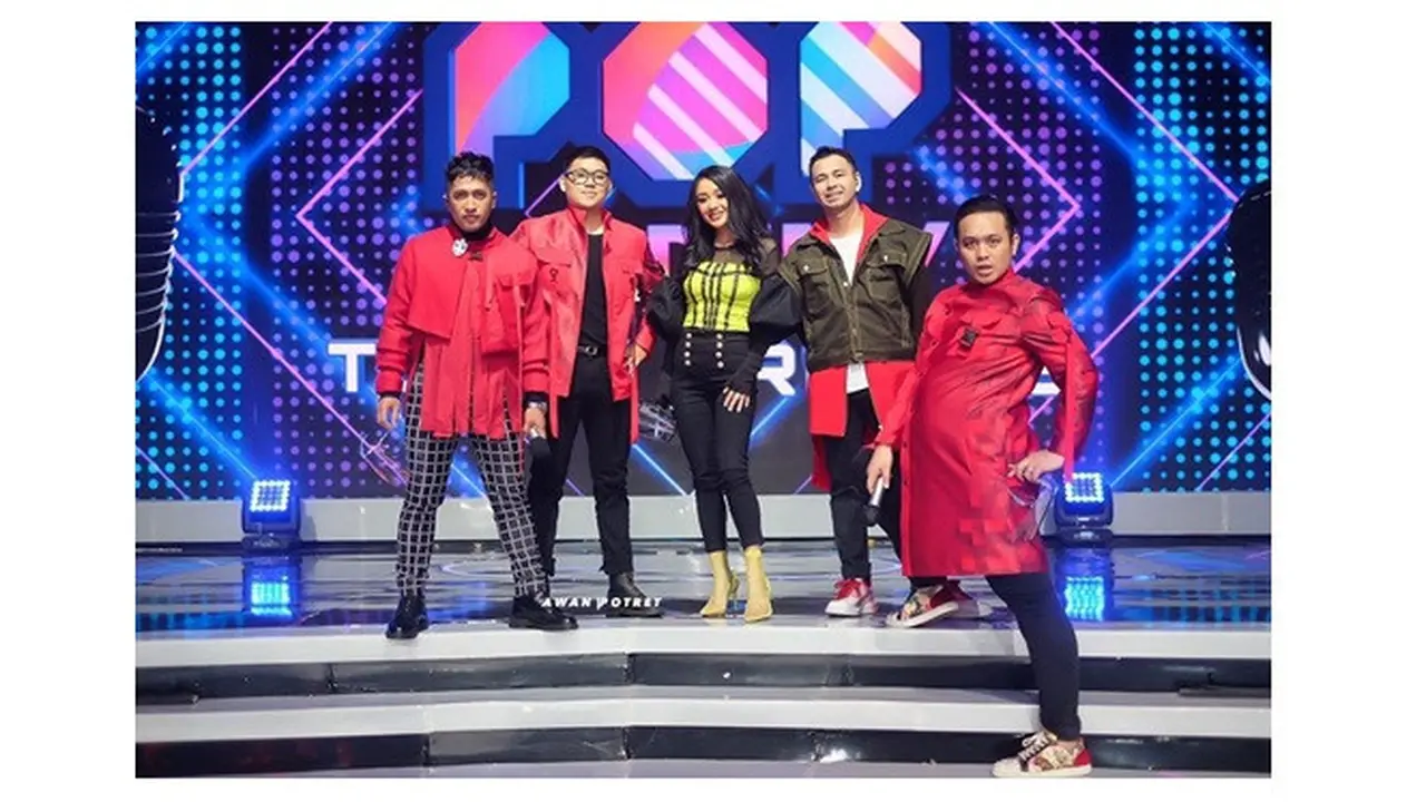7 Potret Seru Kebersamaan Para Host Pop Academy, Penuh Canda Tawa