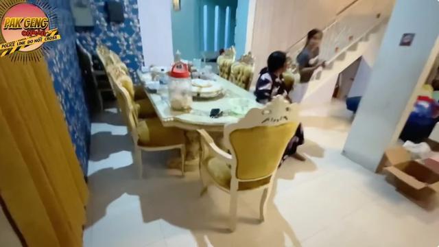 Potret Dapur Via Vallen