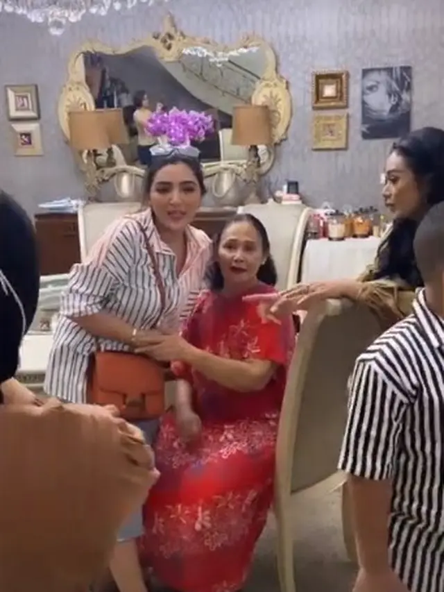 Ashanty di Rumah Krisdayanti