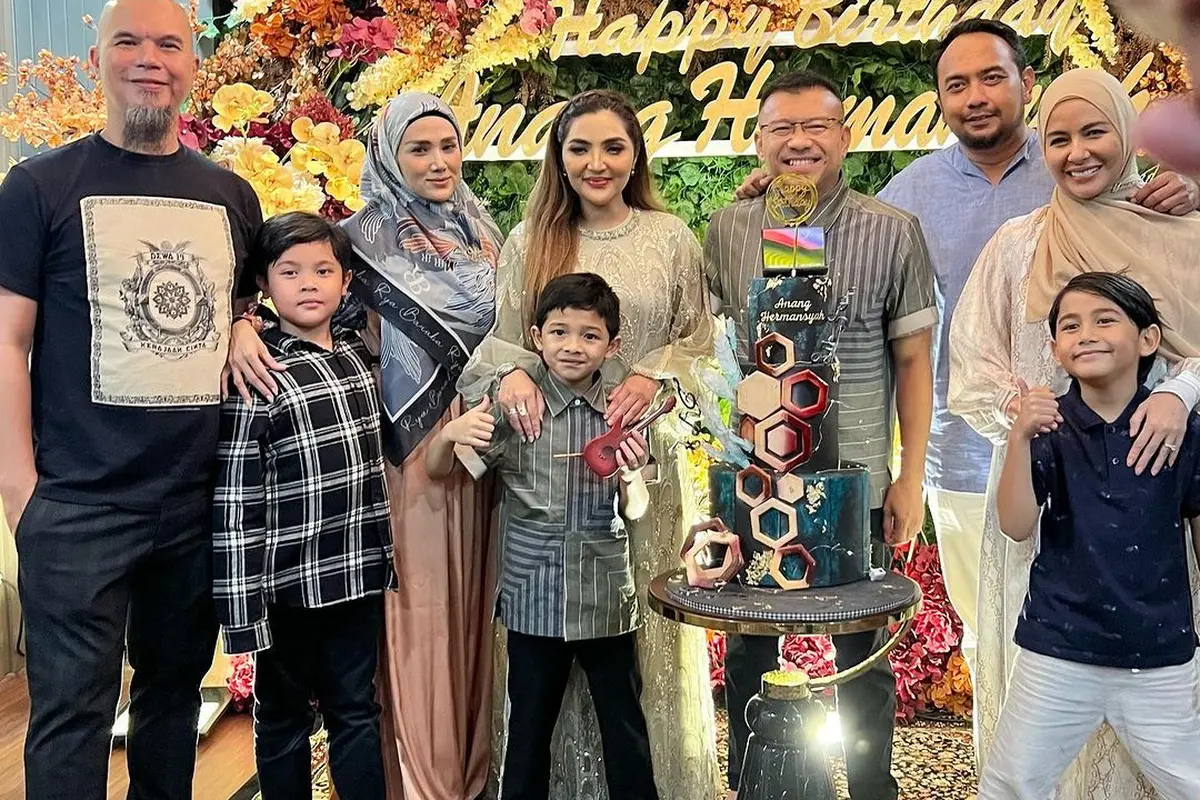 Potret beberapa seleb di ulang tahun Anang (Sumber: Instagram/@meisya__siregar)