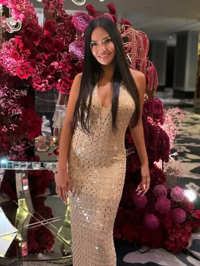 Penyanyi Shanty hadir di Perayaan Ulang Tahun Maia Estianty ke-50 dengan long dress. [@shantyofficial]