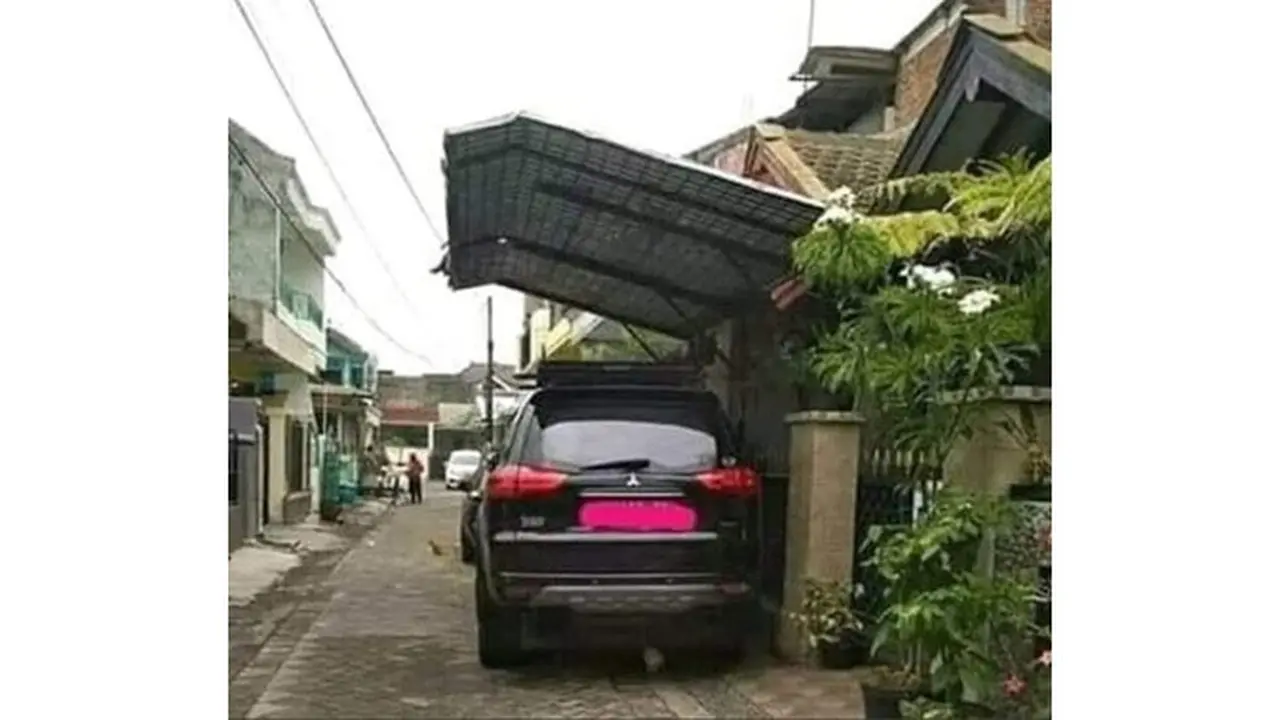 7 Penampakan Garasi Mobil Darurat ala Netizen Ini Bikin Geleng Kepala