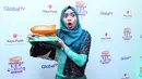 Untuk kedua kalinya selebgram, Ria Ricis mendapatkan penghargaan dari kategori media sosial. Tahun ini, terpilih kembali sebagai Selebgram Favorit Indonesia Kids Choice Awards 2017. (Nurwahyunan/Bintang.com)