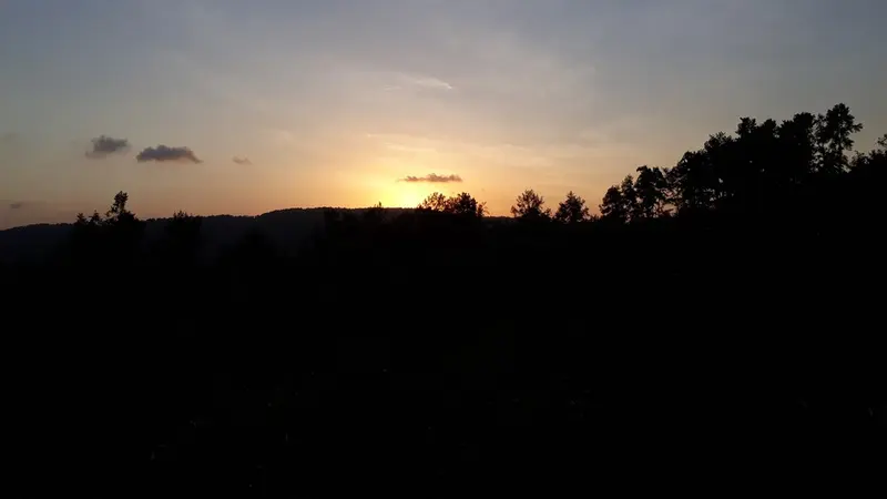 Sandekala atau menjelang waktu magrib di Cimaung, Gandrungmangu, Cilacap. (Foto: Liputan6.com/Muhamad Ridlo)