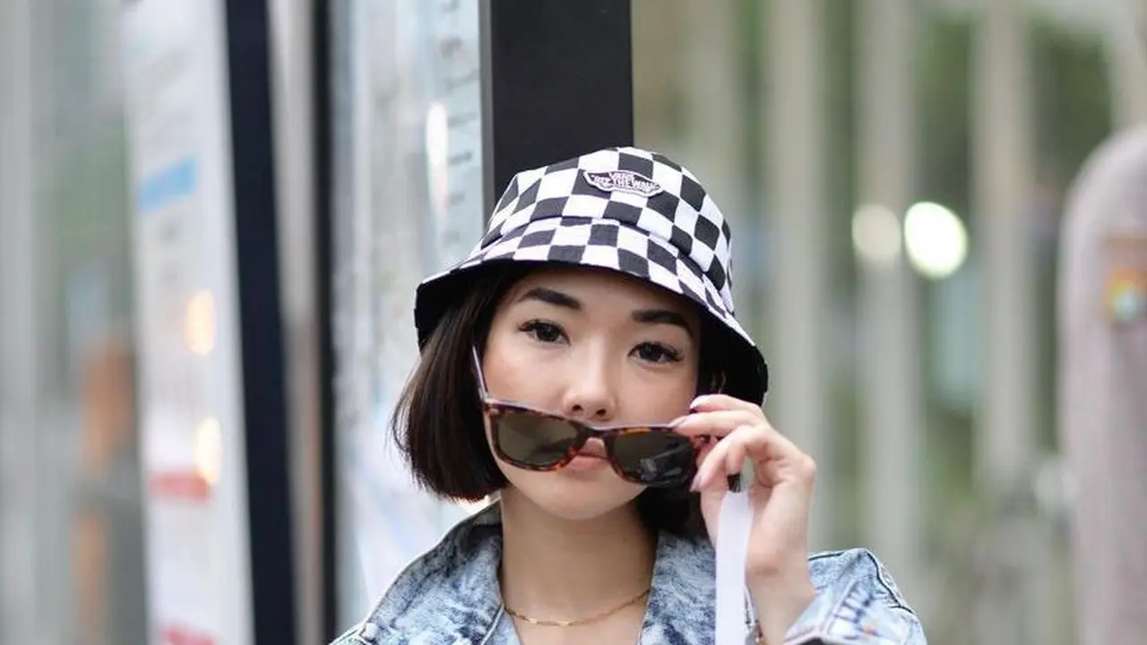 8 Potret Gisella Anastasia Ikut Catwalk di Citayam Fashion Week, Tampil Kece dengan Streetwear