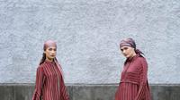 Itang Yunasz melalui label Allea baru saja meluncurkan koleksi busana Autumn/Winter 2018 yang muda dan dinamis dalam busana-busana longgar. Sumber foto: PR.