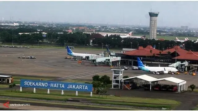 Jika selama ini banyak orang beranggapan Bandara Internasional Soekarna Hatta (Soetta) berada di wilayah DKI Jakarta, ternyata hal itu tidak tepat. Sebab, sebenarnya bandara internasional itu masuk ke wilayah Tangerang, Banten.