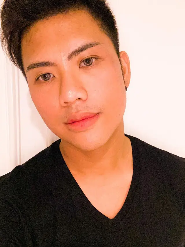 7 Potret Penampilan Terbaru Ricky Cuaca, Makin Tegap dan Bugar