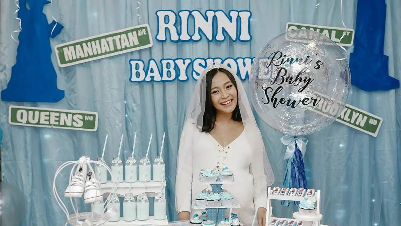 [Bintang] 8 Foto Kemeriahan Baby Shower Rinni Wulandari