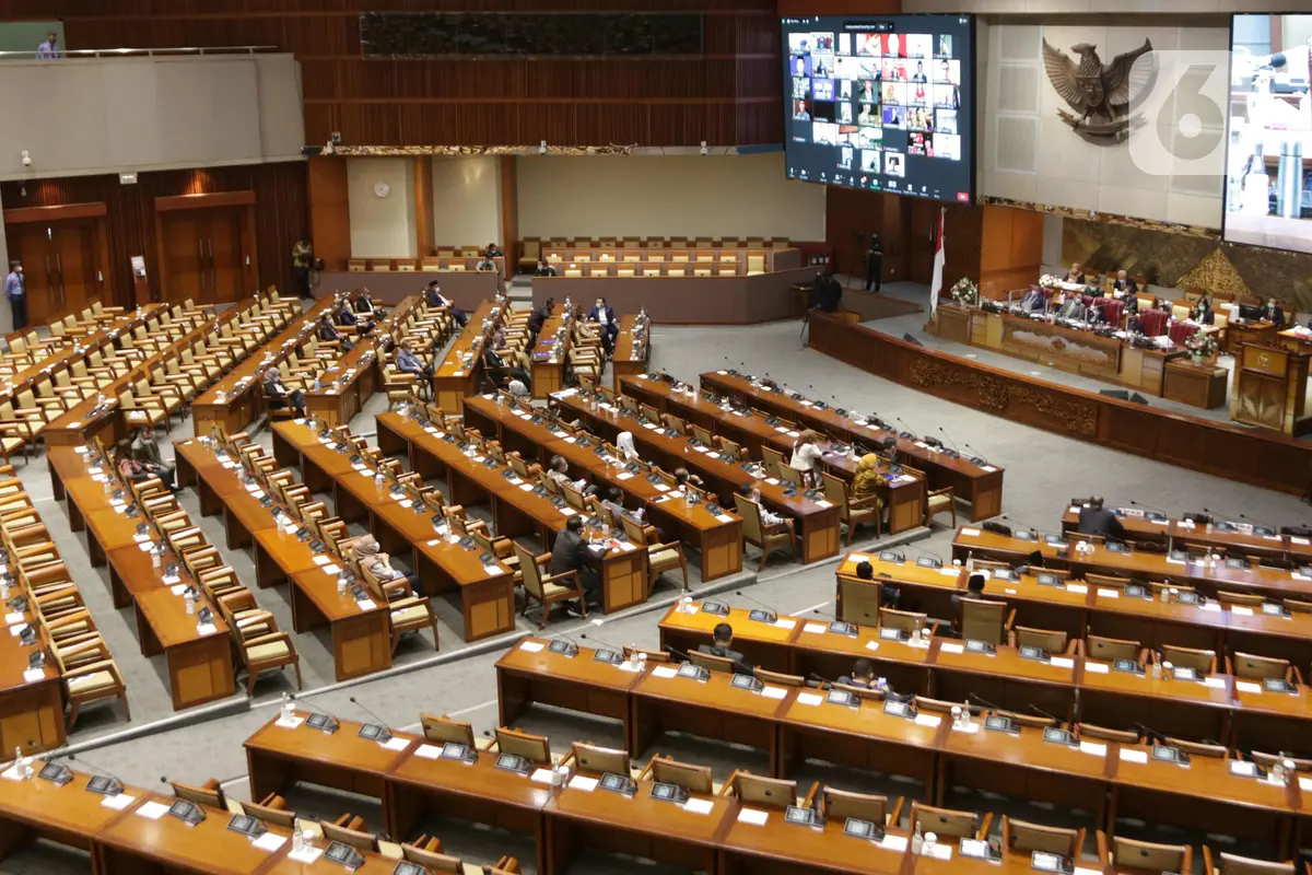 Rapat Paripurna Masa Sidang IV DPR