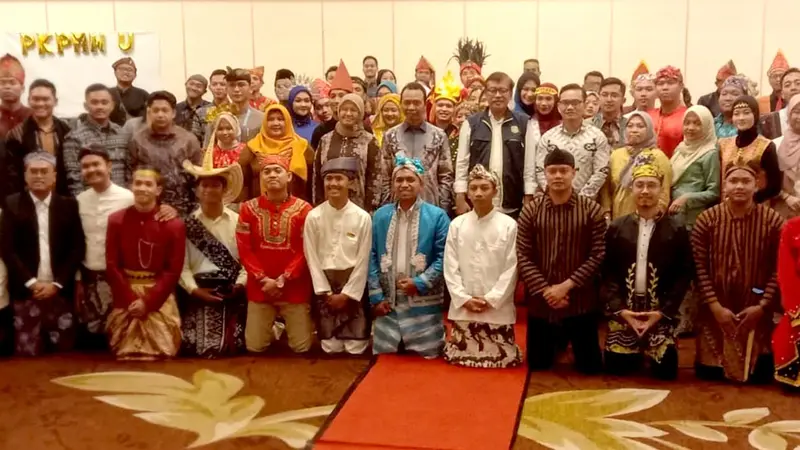 Program Talenta Muda 2024 resmi ditutup oleh Deputi Bidang Pengembangan Pemuda Kementerian Pemuda dan Olahraga Republik Indonesia (Kemenpora RI) Raden Isnanta di Ballroom Hotel Millenium, Minggu (15/9) malam (Istimewa)