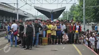 Top 3: Kisah Pilu Keluarga Korban Tabrakan Maut KRL-Metromini