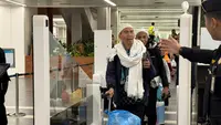 Cuma 5 Detik, Jemaah Haji Bisa Lewati Imigrasi Bandara Soetta