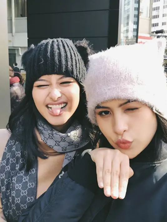 Potret liburan Maudy Ayunda dan Amanda Khairunnisa saat di Jepang. (Liputan6.com/IG/maudyayunda)
