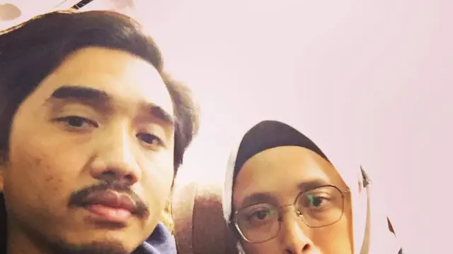 Potret harmonis Duta Sheila on 7 dan sang istri. (credit:instagram.com/pakduta)
