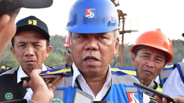 Menteri PUPR Basuki Hadimuljono mengatakan, konstruksi ruas Tol Salatiga-Kartasura yang merupakan bagian dari Tol Semarang-Solo, ditargetkan rampung pada November 2018. (Dok Kementerian PUPR)