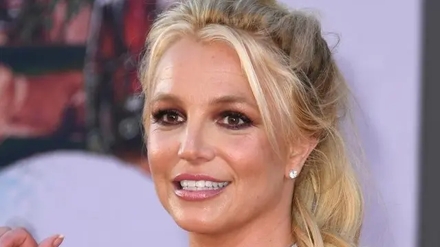 Penyanyi pop, Britney Spears menghadiri premier film "Once Upon a Time in Hollywood" di TCL Chinese Theatre pada 22 Juli 2019. (VALERIE MACON / AFP)
