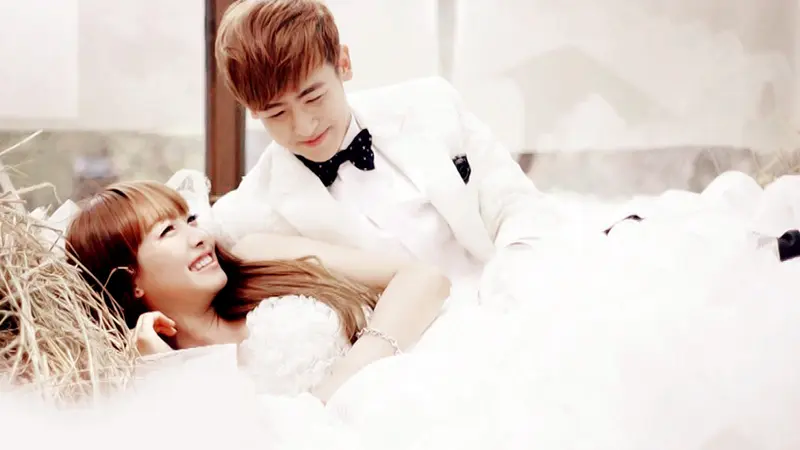 Unggah Foto Khuntoria, Victoria f(x) Beri Tanda untuk Nichkhun?