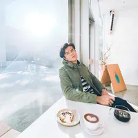 Di sisi lain, Dion pun berharap sang istri selalu dalam keadaan sehat selalu saat mengandung anak pertamanya. Ungkap kebahagiaannya, Dion mengatakan janin yang ada di perut sang istri sudah bisa berjoget. (Instagram/dionwiyoko)