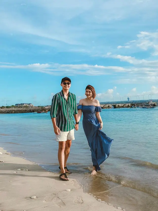 6 Potret DJ Katty Butterfly dan Aiman Ricky saat Liburan Bersama, Curi Perhatian