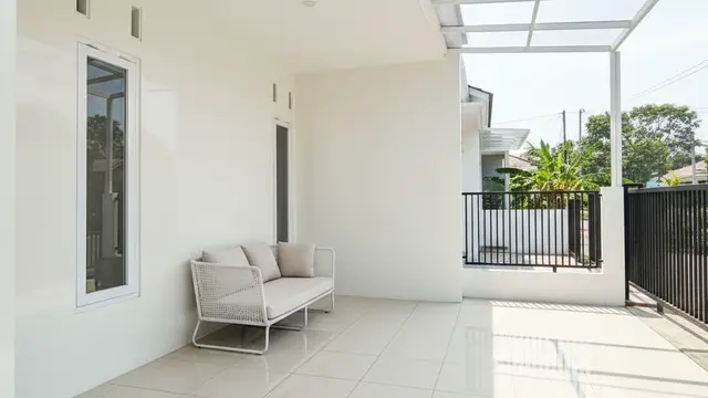 Model Rumah dengan Teras Tanpa Pohon tapi Bisa Sejuk. AI