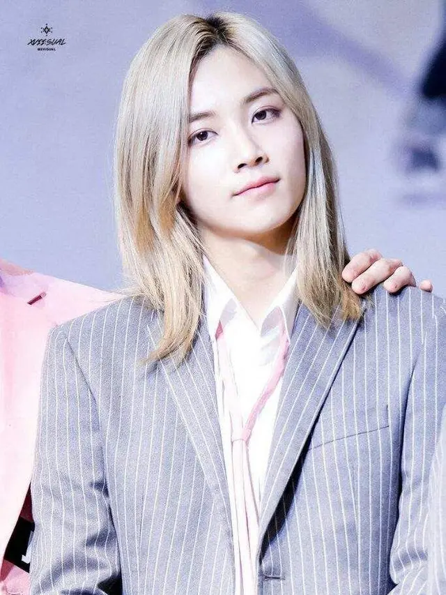 Jeonghan SEVENTEEN