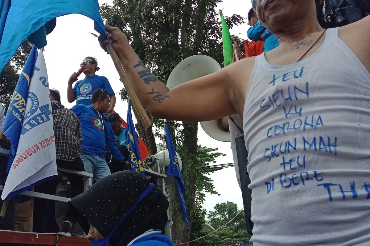 Demo buruh di Bandung