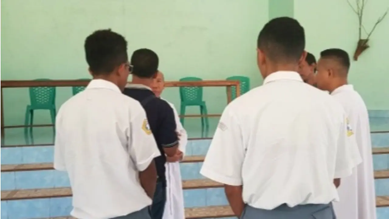 77 Siswa Seminari di NTT Dihukum Senior Makan Kotoran Manusia