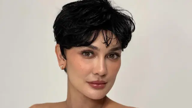 Luna Maya potong rambut pendek. (credit:instagram.com/hairbyranggayusuf)